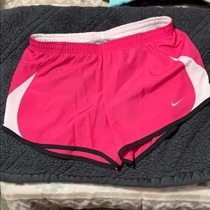 NWOT - Nike shorts